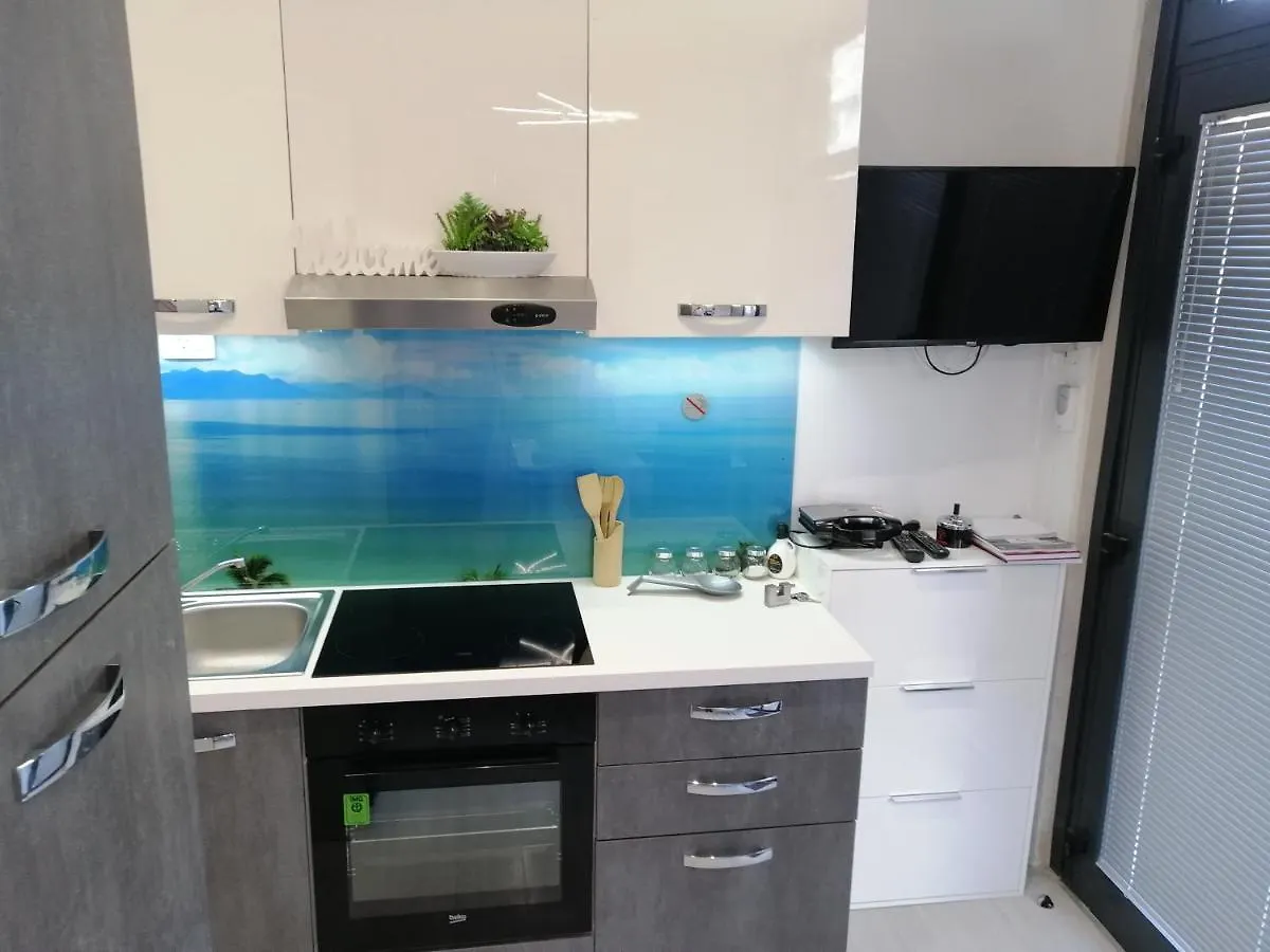 Apartment Rose By The Beach & Tennis Courts Spalato