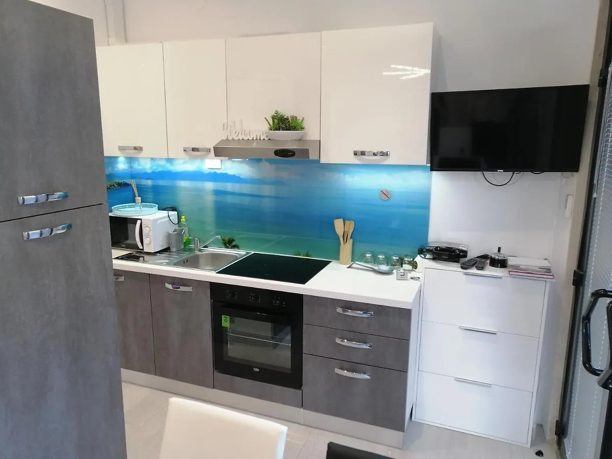 Apartment Rose By The Beach & Tennis Courts Spalato