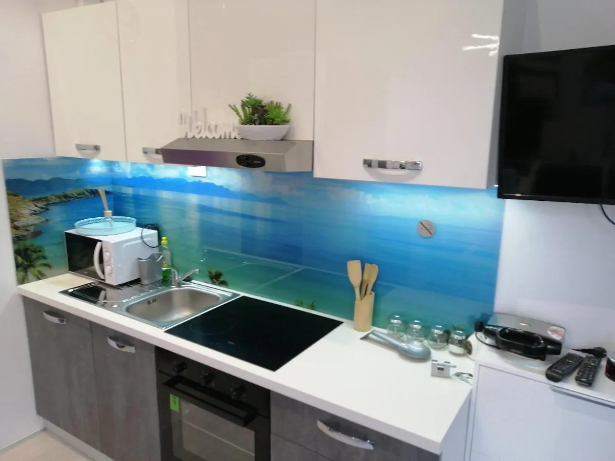 Apartment Rose By The Beach & Tennis Courts Spalato